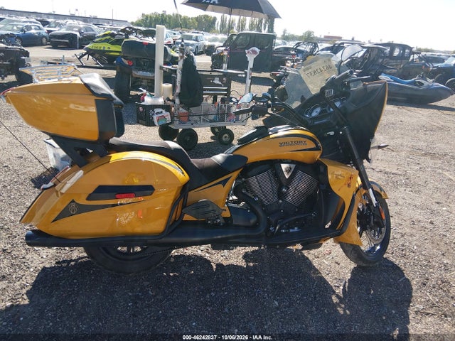 46242837 :رقم المزاد ، 5VPKW36N7D3017749 vin ، 2013 Victory Motorcycles Cness Cross Country مزاد بيع