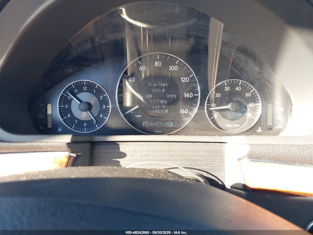 46242860 :رقم المزاد ، WDBUF70J53A140320 vin ، 2003 Mercedes-benz E 500 مزاد بيع