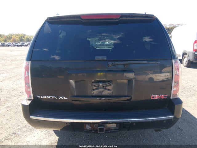 46242890 :رقم المزاد ، 1GKFK66837J308616 vin ، 2007 Gmc Yukon Xl Denali مزاد بيع