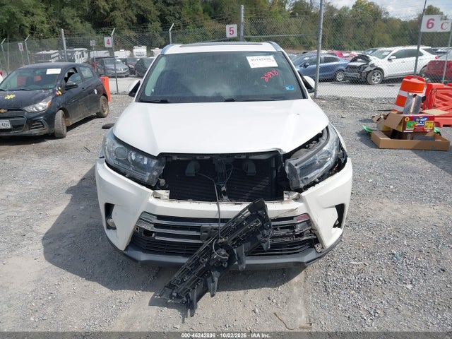 Продажа на аукционе авто 2018 Toyota Highlander Limited Platinum, vin: 5TDDZRFH1JS491864, номер лота: 46242898