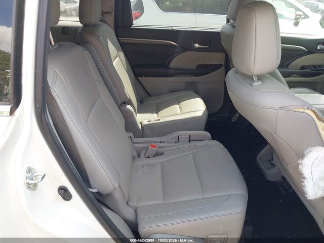 Продажа на аукционе авто 2018 Toyota Highlander Limited Platinum, vin: 5TDDZRFH1JS491864, номер лота: 46242898