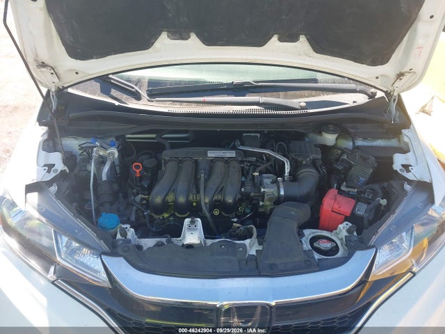 46242904 :رقم المزاد ، 3HGGK5H89JM723877 vin ، 2018 Honda Fit Ex مزاد بيع