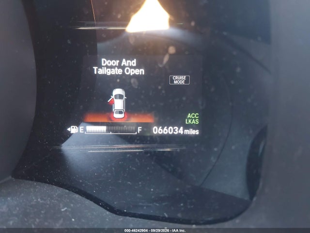 46242904 :رقم المزاد ، 3HGGK5H89JM723877 vin ، 2018 Honda Fit Ex مزاد بيع
