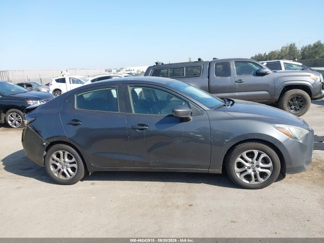 Scion IA 2016 3MYDLBZV9GY118018 Image 13