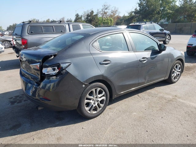 Scion IA 2016 3MYDLBZV9GY118018 Image 4