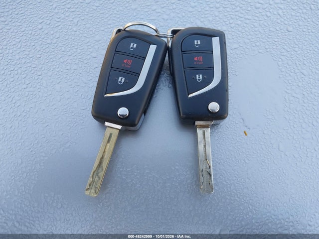 2T3LWRFV6LW092430 Toyota Rav4 Hybrid Le