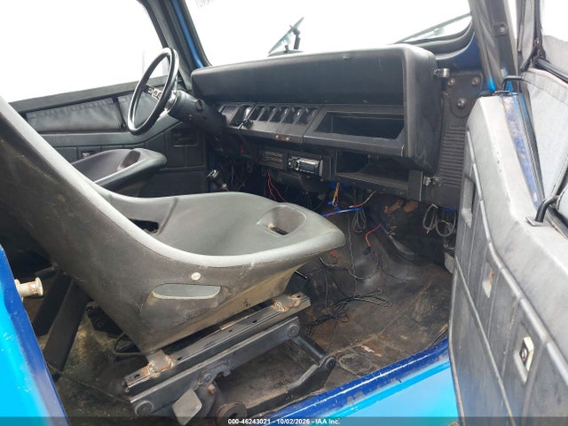 Продажа на аукционе авто 1994 Jeep Wrangler / Yj S, vin: 1J4FY19P6RP413905, номер лота: 46243021