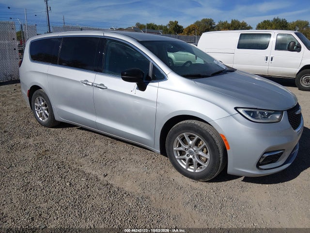 2024 Chrysler Pacifica Touring L მანქანა იყიდება აუქციონზე, vin: 2C4RC1BG8RR132747, აუქციონის ნომერი: 46243123