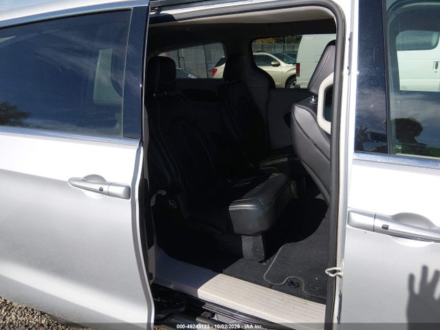 2024 Chrysler Pacifica Touring L მანქანა იყიდება აუქციონზე, vin: 2C4RC1BG8RR132747, აუქციონის ნომერი: 46243123
