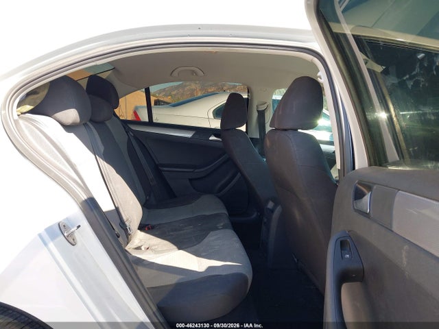 2017 Volkswagen Jetta 1.4t S მანქანა იყიდება აუქციონზე, vin: 3VW2B7AJ0HM382569, აუქციონის ნომერი: 46243130