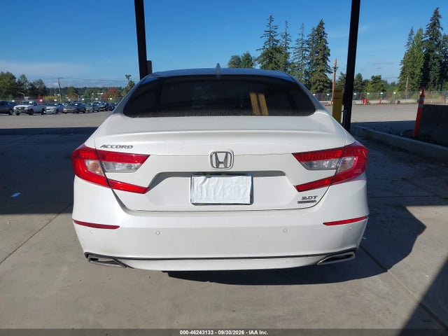1HGCV2F92JA005827 Honda Accord Touring 2.0t