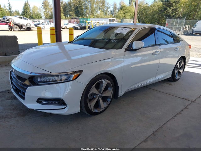 1HGCV2F92JA005827 Honda Accord Touring 2.0t