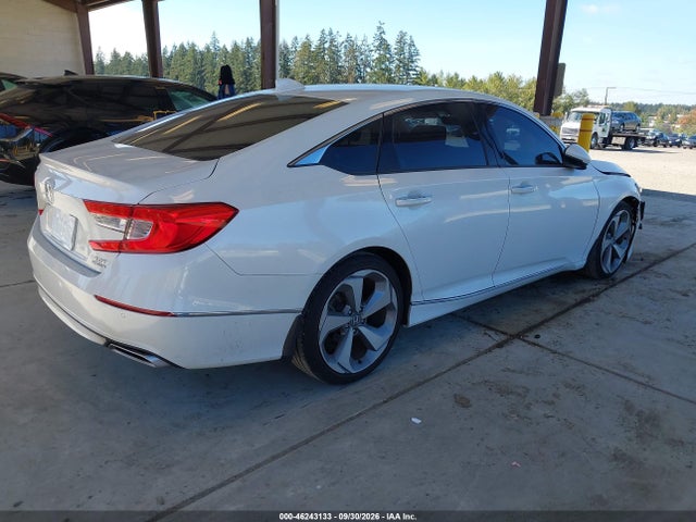 1HGCV2F92JA005827 Honda Accord Touring 2.0t