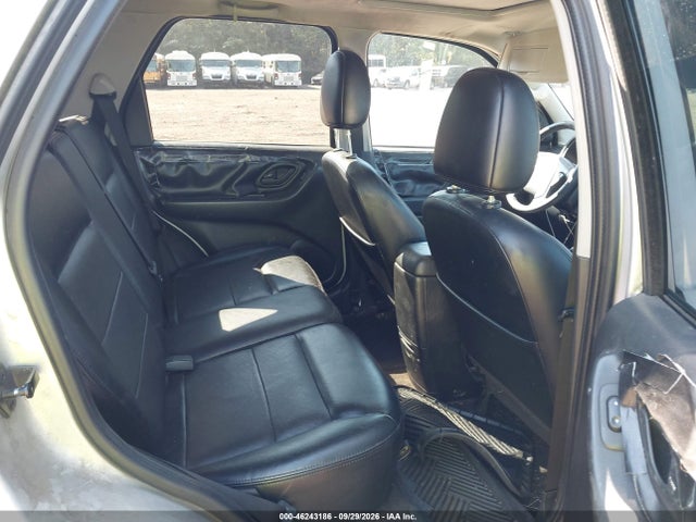 46243186 :رقم المزاد ، 1FMYU04125KC29961 vin ، 2005 Ford Escape Limited مزاد بيع