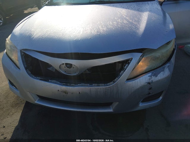 2010 Toyota Camry Le მანქანა იყიდება აუქციონზე, vin: 4T1BF3EK8AU080883, აუქციონის ნომერი: 46243194
