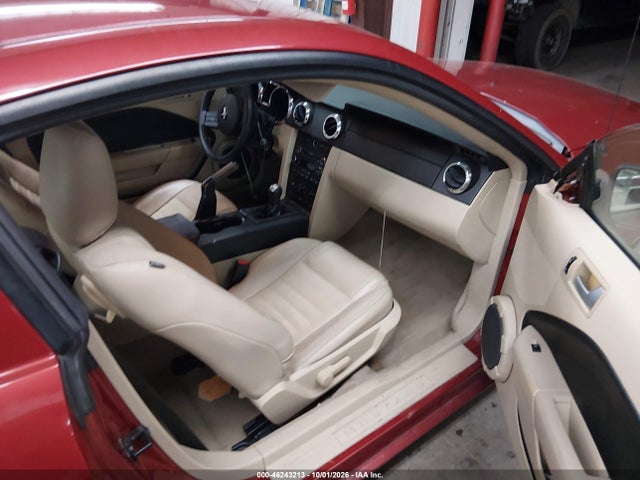 2008 Ford Mustang Gt Deluxe/gt Premium მანქანა იყიდება აუქციონზე, vin: 1ZVHT82HX85154660, აუქციონის ნომერი: 46243213