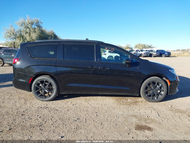 Продажа на аукционе авто 2025 Chrysler Pacifica Limited, vin: 2C4RC1GGXSR514714, номер лота: 46243215
