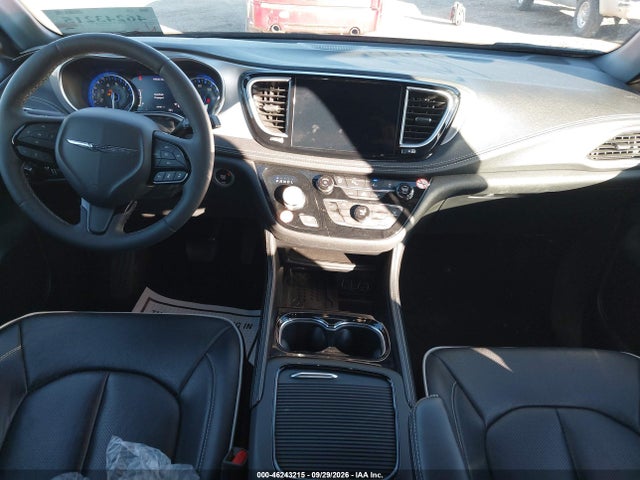 Продажа на аукционе авто 2025 Chrysler Pacifica Limited, vin: 2C4RC1GGXSR514714, номер лота: 46243215