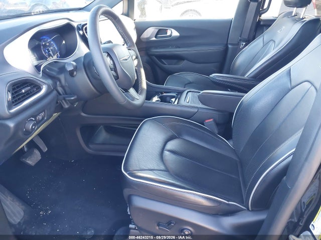 Продажа на аукционе авто 2025 Chrysler Pacifica Limited, vin: 2C4RC1GGXSR514714, номер лота: 46243215
