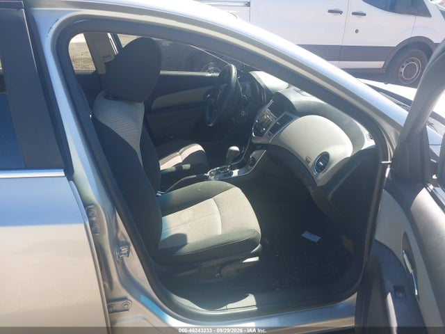 46243233 :رقم المزاد ، 1G1PC5SH5B7189883 vin ، 2011 Chevrolet Cruze Ls مزاد بيع