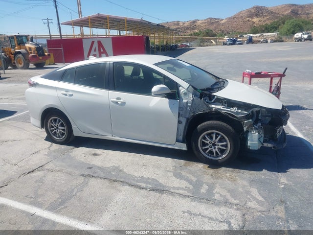 2017 Toyota Prius Three მანქანა იყიდება აუქციონზე, vin: JTDKARFU4H3036854, აუქციონის ნომერი: 46243247