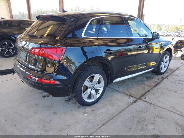 WA1BNAFY3J2012317 Audi Q5 2.0t Premium/2.0t Tech Premium