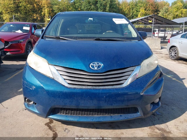 Продаж на аукціоні авто 2011 Toyota Sienna Xle V6, vin: 5TDYK3DC9BS135321, номер лоту: 46243261