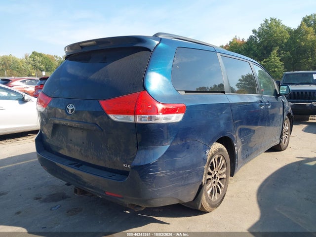 Продаж на аукціоні авто 2011 Toyota Sienna Xle V6, vin: 5TDYK3DC9BS135321, номер лоту: 46243261