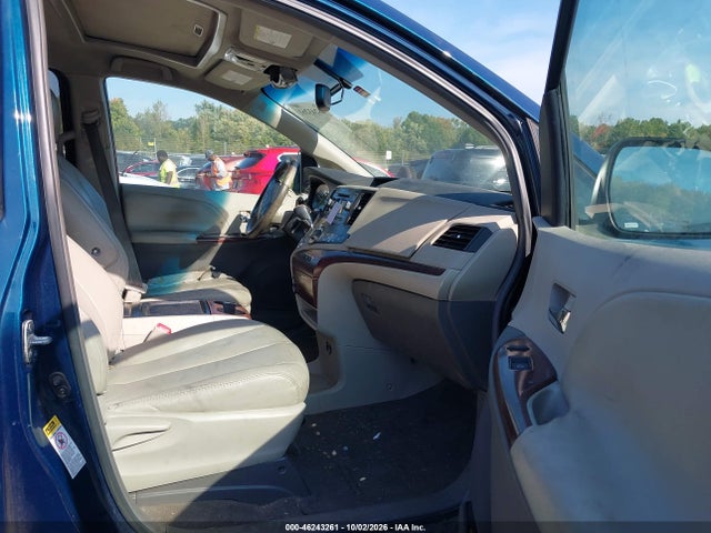 Продаж на аукціоні авто 2011 Toyota Sienna Xle V6, vin: 5TDYK3DC9BS135321, номер лоту: 46243261