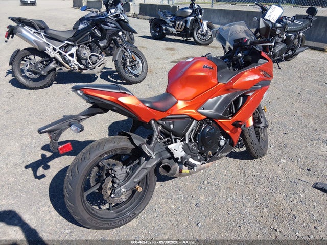 46243263 :رقم المزاد ، JKAEXEK12HDA06159 vin ، 2017 Kawasaki Ex650 F مزاد بيع