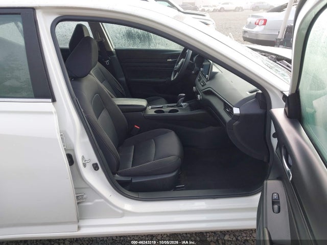 1N4BL4BV7LN319263 Nissan Altima S Fwd