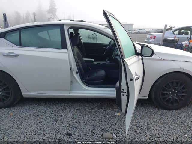 1N4BL4BV7LN319263 Nissan Altima S Fwd