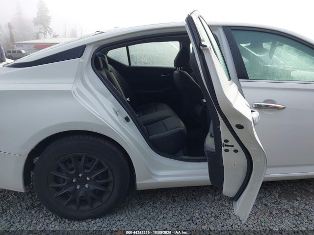 1N4BL4BV7LN319263 Nissan Altima S Fwd