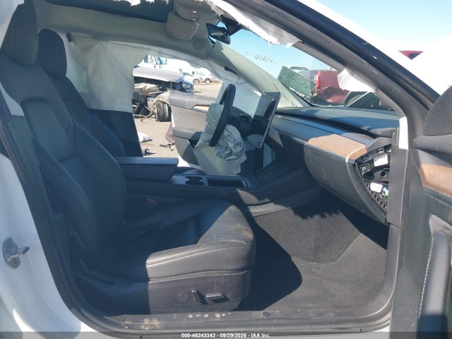 2022 Tesla Model 3 Long Range Dual Motor All-wheel Drive მანქანა იყიდება აუქციონზე, vin: 5YJ3E1EB4NF347614, აუქციონის ნომერი: 46243342