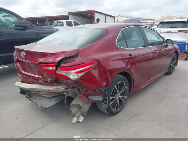 46243352 :رقم المزاد ، 4T1B11HK5JU596763 vin ، 2018 Toyota Camry Se مزاد بيع