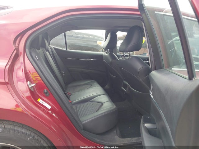 46243352 :رقم المزاد ، 4T1B11HK5JU596763 vin ، 2018 Toyota Camry Se مزاد بيع