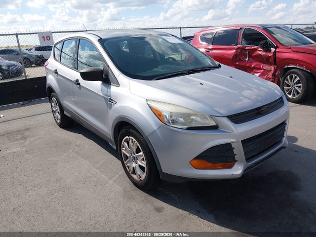 46243385 :رقم المزاد ، 1FMCU0F78EUD17557 vin ، 2014 Ford Escape S مزاد بيع