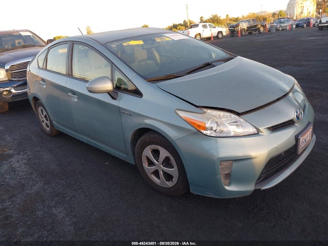 2014 Toyota Prius Three მანქანა იყიდება აუქციონზე, vin: JTDKN3DU5E1828829, აუქციონის ნომერი: 46243401