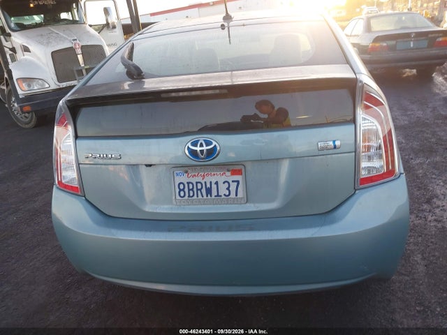 2014 Toyota Prius Three მანქანა იყიდება აუქციონზე, vin: JTDKN3DU5E1828829, აუქციონის ნომერი: 46243401