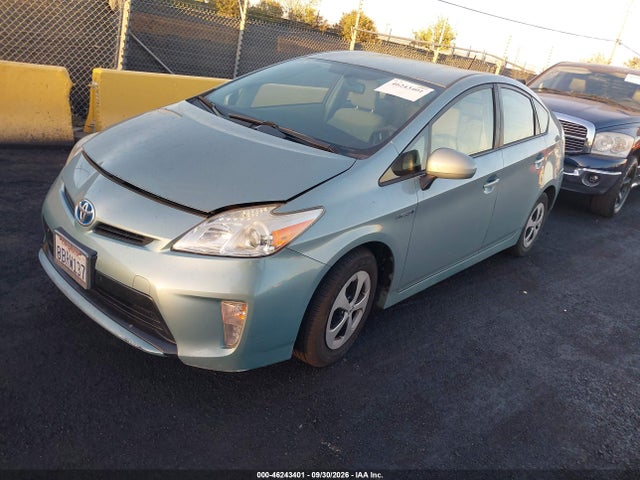 2014 Toyota Prius Three მანქანა იყიდება აუქციონზე, vin: JTDKN3DU5E1828829, აუქციონის ნომერი: 46243401
