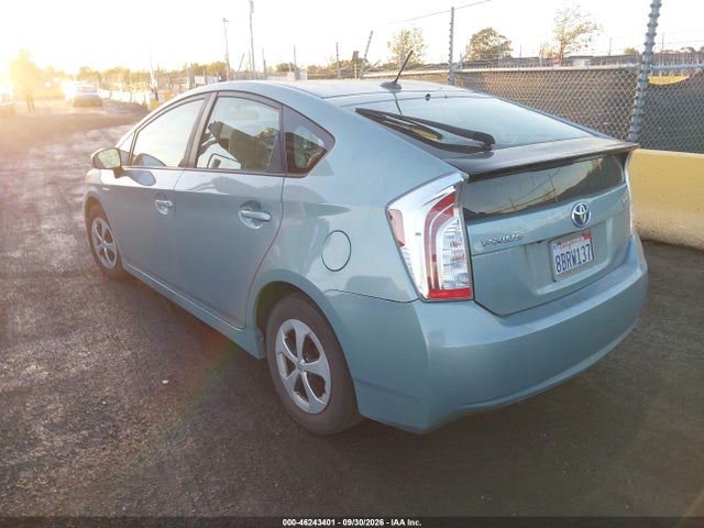 2014 Toyota Prius Three მანქანა იყიდება აუქციონზე, vin: JTDKN3DU5E1828829, აუქციონის ნომერი: 46243401