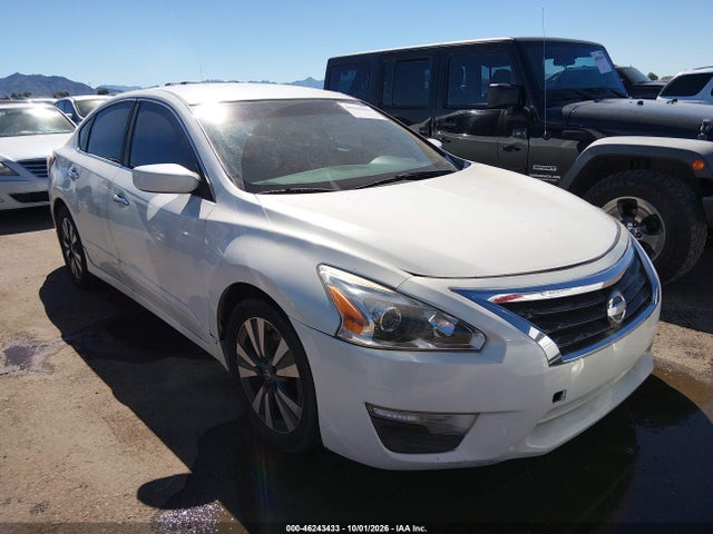 2015 Nissan Altima 2.5 S მანქანა იყიდება აუქციონზე, vin: 1N4AL3AP0FC197273, აუქციონის ნომერი: 46243433
