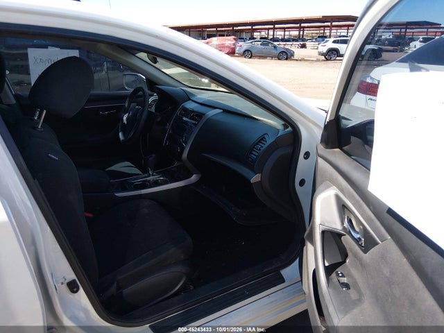 2015 Nissan Altima 2.5 S მანქანა იყიდება აუქციონზე, vin: 1N4AL3AP0FC197273, აუქციონის ნომერი: 46243433