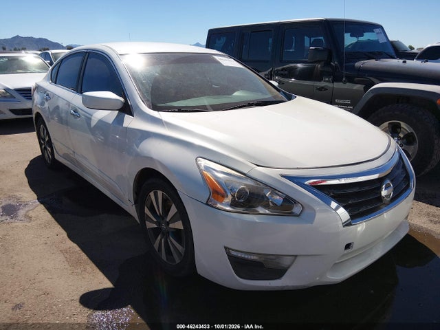 2015 Nissan Altima 2.5 S მანქანა იყიდება აუქციონზე, vin: 1N4AL3AP0FC197273, აუქციონის ნომერი: 46243433