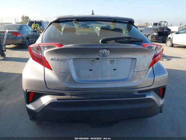 Toyota C-HR LE 2019 JTNKHMBX7K1026722 Image 17