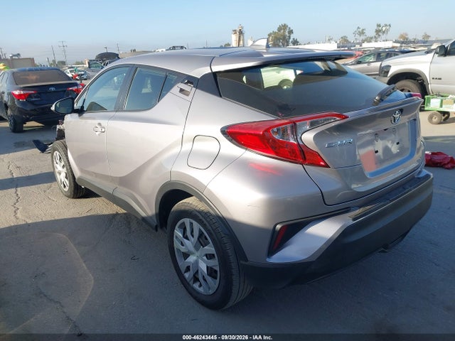 Toyota C-HR LE 2019 JTNKHMBX7K1026722 Image 3