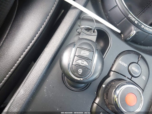 Продажа на аукционе авто 2016 Mini Clubman Cooper, vin: WMWLN5C51G2E07097, номер лота: 46243499