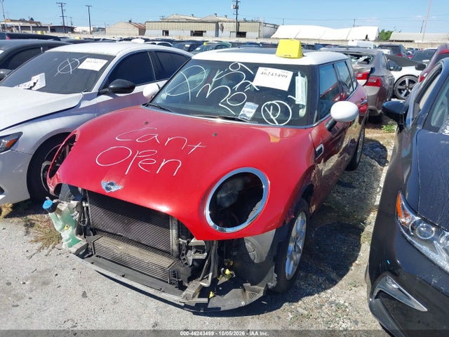 Продажа на аукционе авто 2016 Mini Clubman Cooper, vin: WMWLN5C51G2E07097, номер лота: 46243499