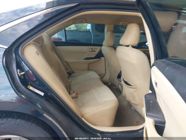 46243512 :رقم المزاد ، 4T1BF1FK1FU488409 vin ، 2015 Toyota Camry Le مزاد بيع