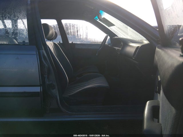 46243515 :رقم المزاد ، JT2AE92W0K3235567 vin ، 1989 Toyota Corolla Dlx مزاد بيع